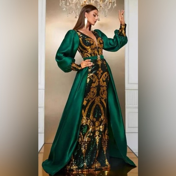 Jane Chic Designs Sequin Cape Dress - Picture 5 of 6